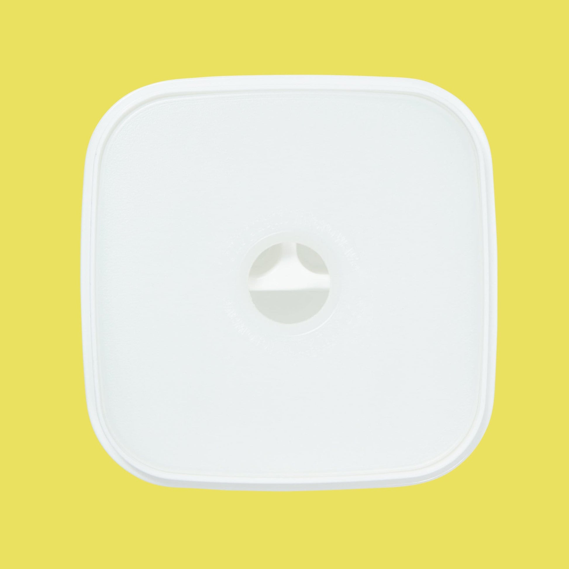 Inside of bento box lid showing where ice pack fits